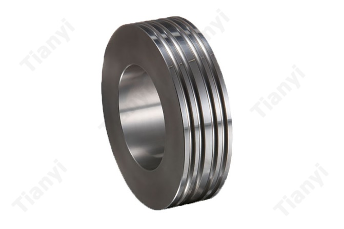 Hindi magkatugma na lakas: Mga Dahilan na Tungsten Carbide Roll Rings Outperform Sa Bawat Oras